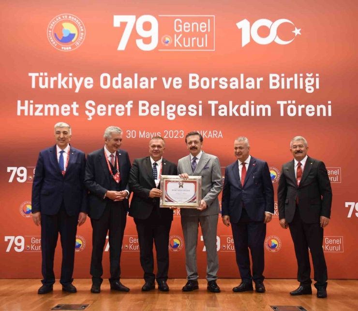 Gtb Başkanı Akıncı’ya Tobb Hizmet Şeref Belgesi