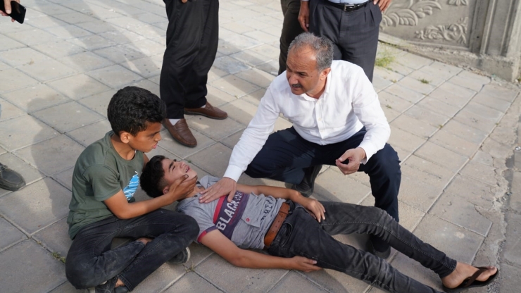 Başkan Kılınç, Yaralı Çocuğa İlk Müdahaleyi Yaptı