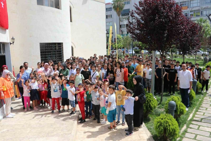 Şanlıurfa’da Öğrenciler "mavi Bisiklet"i İzledi