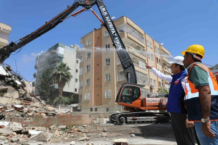 Şanlıurfa’da Depremin İzleri Siliniyor