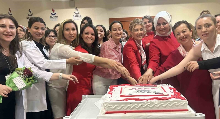 “diyetisyen Buluşması Ve Geleceğin Diyetisyenine Yeni Ufuklar”