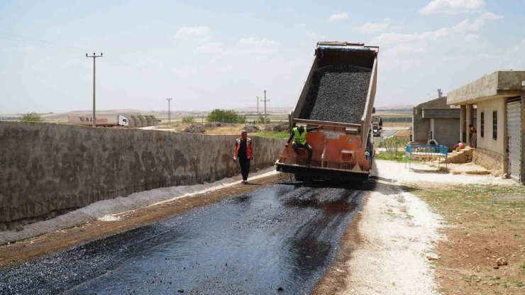 Merkez Ve Kırsalda Yol Çalışmaları Devam Ediyor