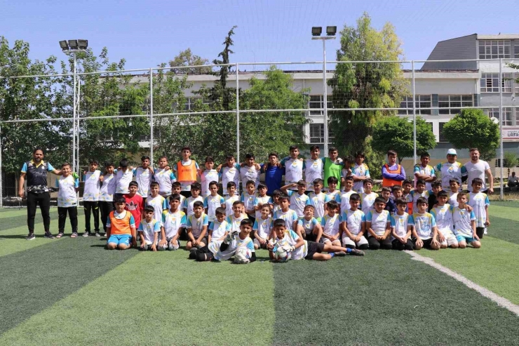 Haliliye’de Gençler Spor Ve Sanatla Tanışıyor