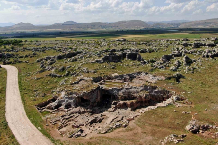 Diyarbakır’da 12 Bin Yıllık Tarih Havadan Görüntülendi