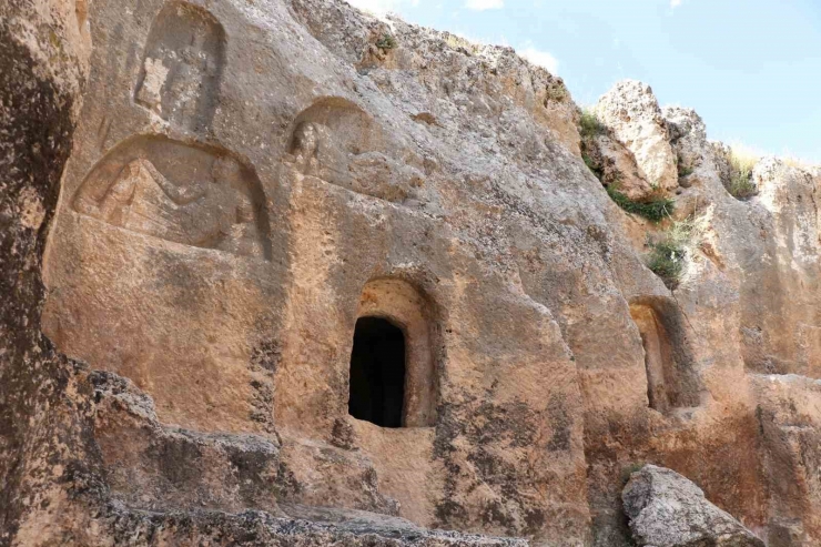 Diyarbakır’da 12 Bin Yıllık Tarih Havadan Görüntülendi