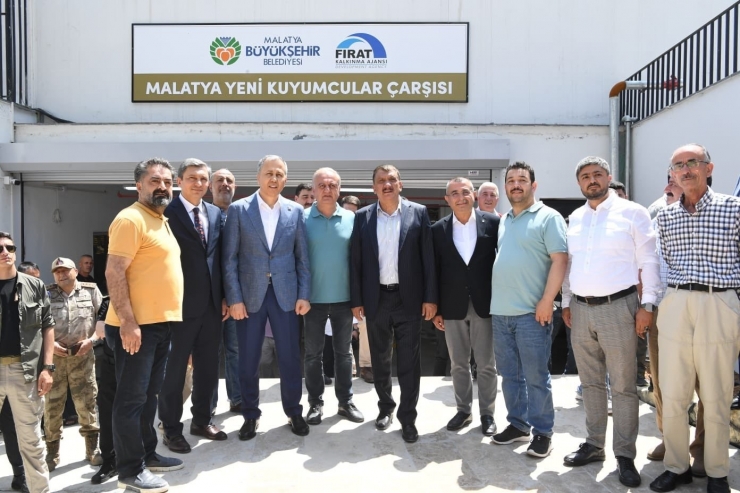 İçişleri Bakanı Ali Yerlikaya Malatya’da İncelemelerde Bulundu