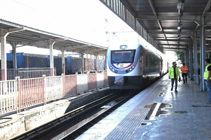 Hızlı Tren İle Malatya-ankara Arasındaki Mesafe 7 Saate Düşecek