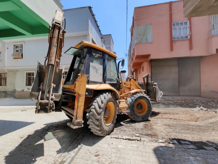 Eyyübiye’de Sel Felaketi Sonrası Çalışmalar Sürüyor