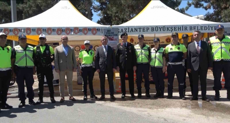 Gaziantep’te Polis Ve Jandarma Ekiplerinden Bayram Denetimi