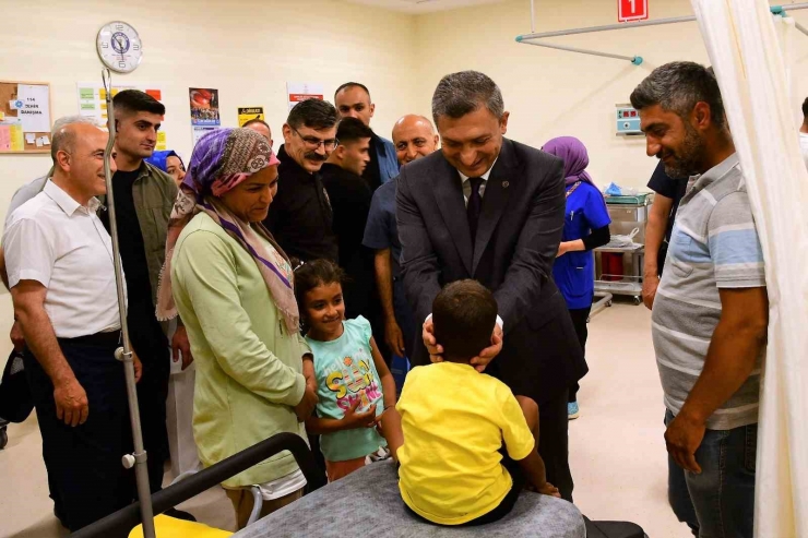 Vali Şahin’den Bayram Ziyaretleri