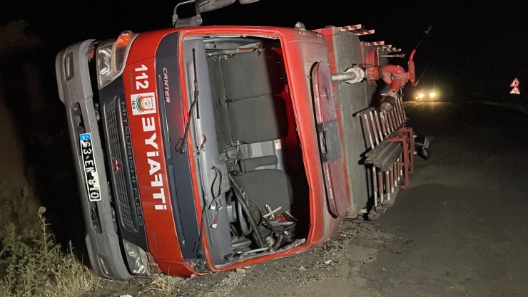 Şanlıurfa’da Yangına Müdahaleye Giden İtfaiye Erleri Kaza Yaptı: 3 Yaralı