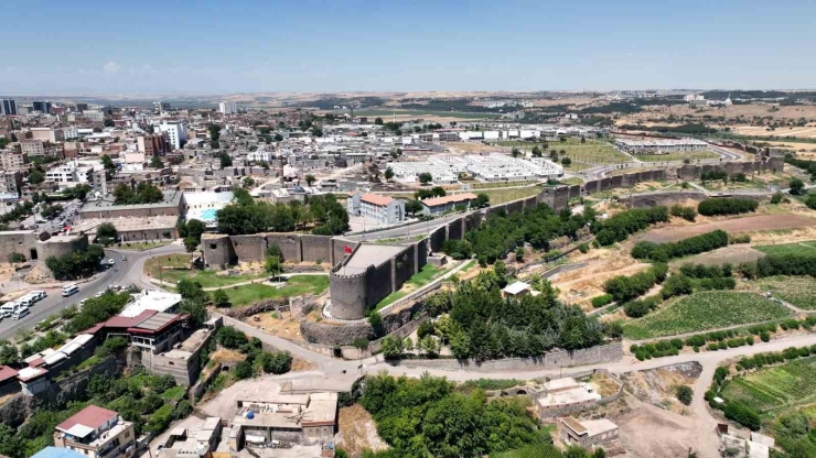 Surlarda Diriliş 7. Etap Restorasyon İhalesi Yapıldı