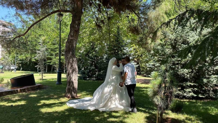 Gaziantep’te Çiftler Doğal Fotoğraf Stüdyosunu Tercih Ediyor