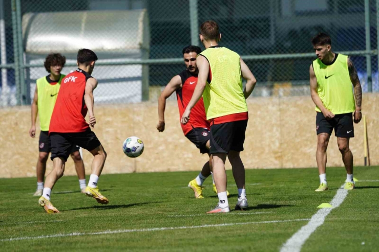 Gaziantep Fk, Yeni Sezon Çalışmalarının İlk Etabını Tesislerinde Tamamladı