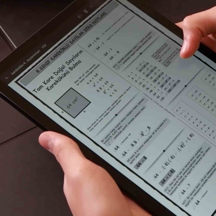 Sanko Holding Depremden Etkilenen Öğrencilere 5 Bin Adet Tablet Bağışladı