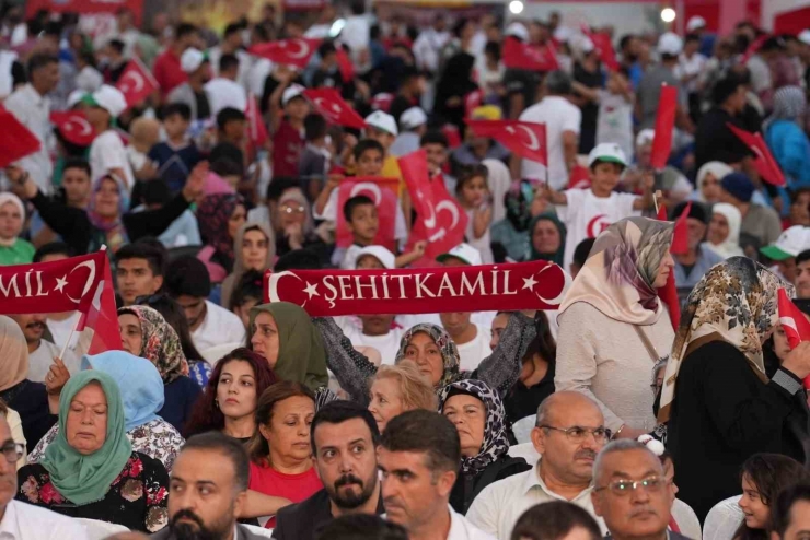 Fadıloğlu, Demokrasiye Sahip Çıkanlara Duyduğu Şükranı İfade Etti