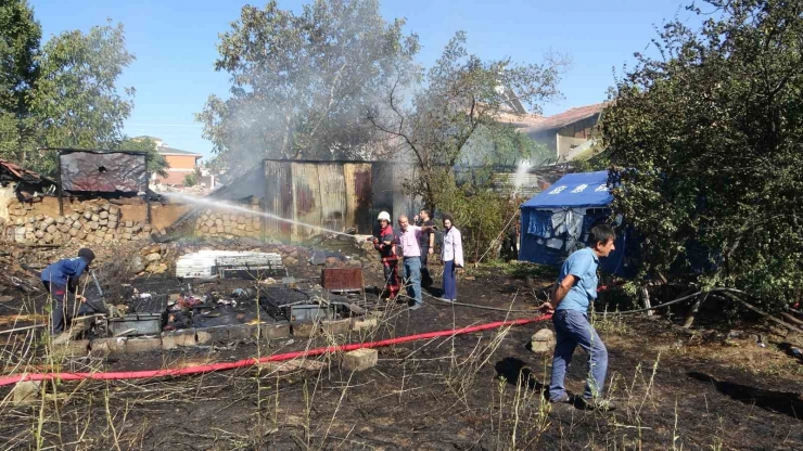 Malatya’da Yangın Sonrası Meydana Gelen Patlama Paniğe Neden Oldu