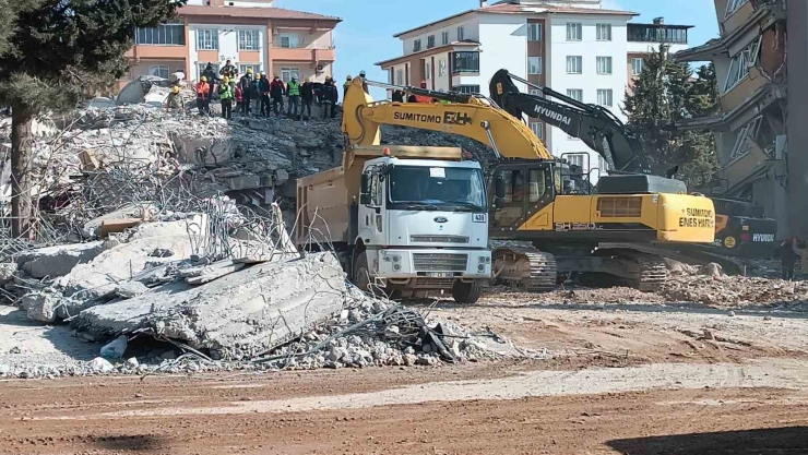 134 Kişinin Öldüğü Ayşe-mehmet Polat Sitesi İle İlgili Şok İddianame: Zemin Etüdü Yapılmamış