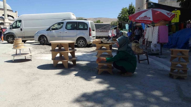 162 Gündür Yıkılan İş Yerinin Bulunduğu Yerde Satış Yapıyor