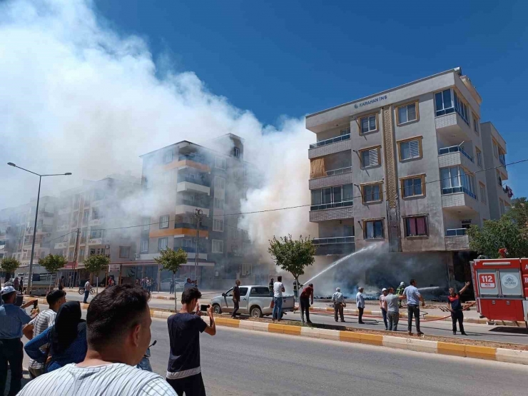 İşyerinde Çıkan Yangın Korkuttu