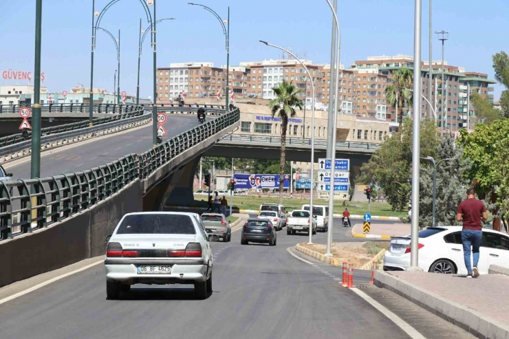 Abide Köprülü Kavşağı İle Şehir İçi Trafiği Nefes Aldı