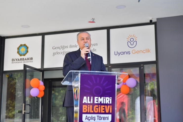 Diyarbakır’ın Yeni Eğitim Ve Teknoloji Merkezi Açıldı