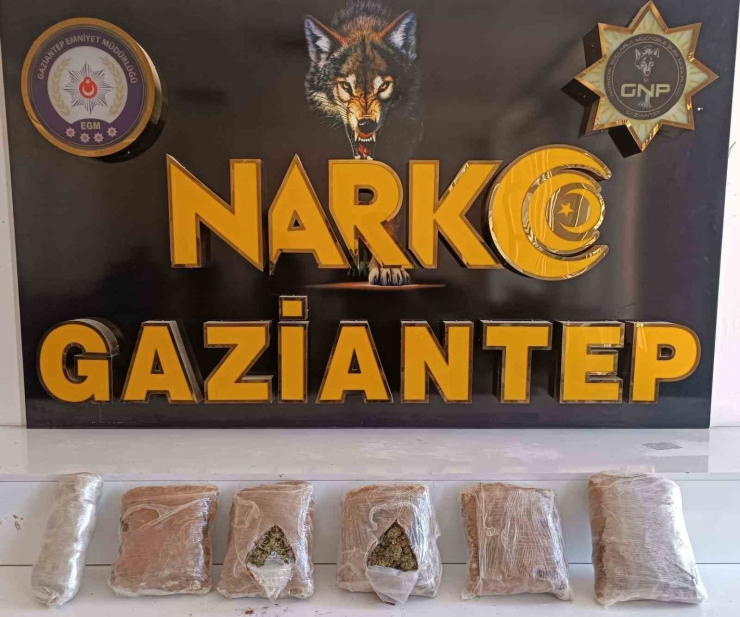 Gaziantep’te 2 Kilo 750 Gram Esrar Ele Geçirildi