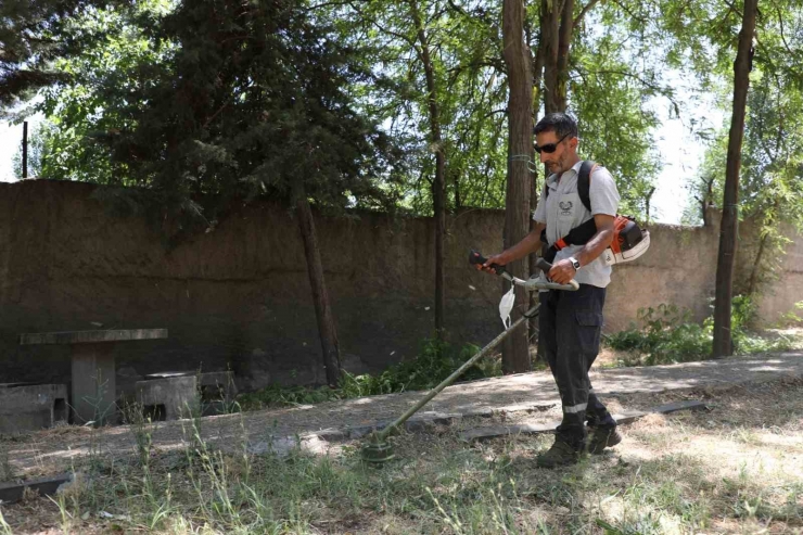 Yenişehir’de Peyzaj Çalışmaları Başladı