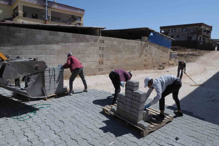 Kozluyaka Mahallesi’ne Kilit Parke Taşı