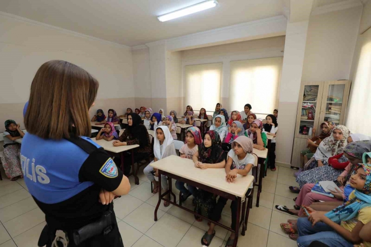 Çocuklar Şehitkamil’in Sosyal Tesislerinde Eğitiliyor