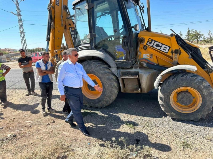 Yazıhan’da Doğalgaz Çalışmaları Sürüyor