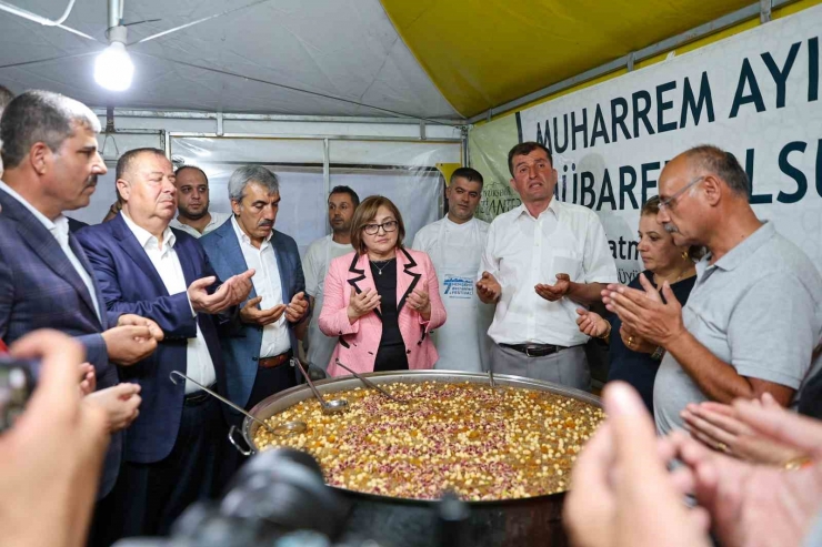 Hemşehri Dernekleri Festivali’nin Resmi Açılışı Yapıldı