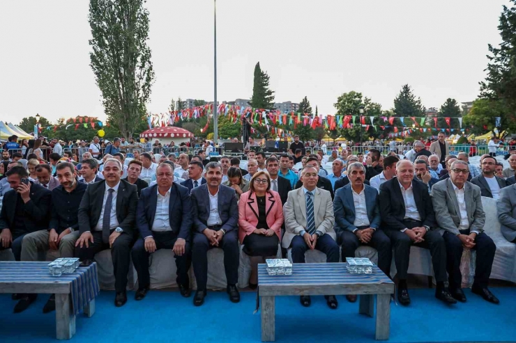 Hemşehri Dernekleri Festivali’nin Resmi Açılışı Yapıldı