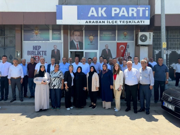 Ak Parti Gaziantep İl Teşkilatı Sıkılmadık El Bırakmıyor