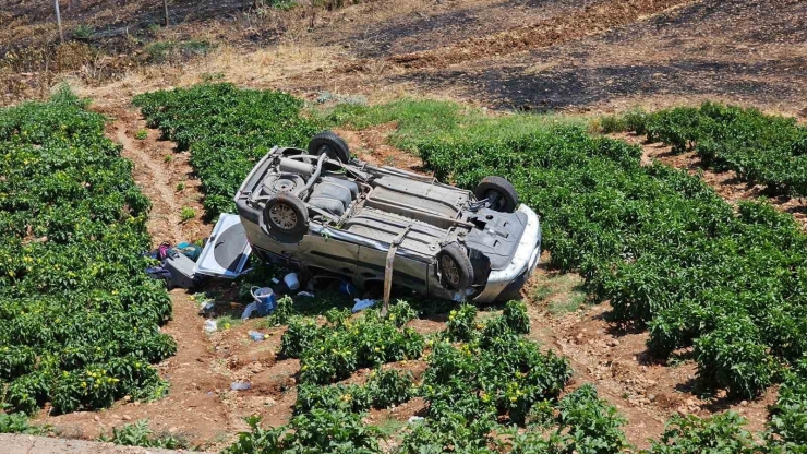 Adıyaman’da Hafif Ticari Araç Şarampole Düştü: 2’si Ağır 5 Yaralı