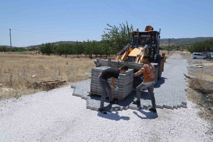 Şehitkamil’den Ağaçlı Boyno Mahallesine Kilitli Parke Taşı