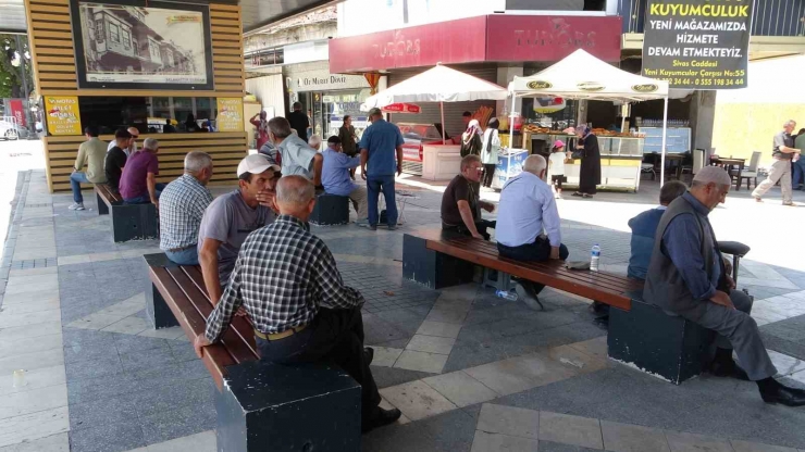 Malatya’da Termometreler 39 Dereceyi Gördü