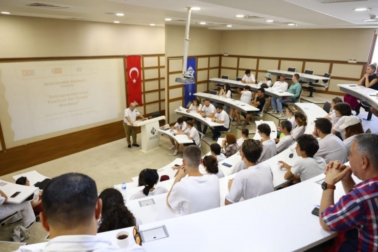 Gençlik Çalışanları İçin Girişimcilik Festivali Projesinin Açılışı Hkü’de Gerçekleştirildi