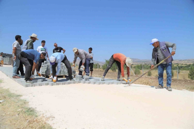 Ergani Belediyesi Kilitli Parke Çalışmalarına Başladı