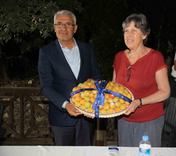 Güder, Arslantepe Kazı Heyetini Ağırladı