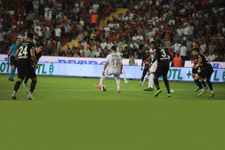 Trendyol Süper Lig: Gaziantep Fk: 0 - Sivasspor: 2 (ilk Yarı)