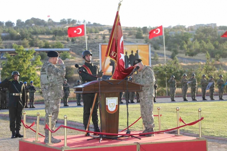 Tugay Komutanlığında Devir Teslim Töreni