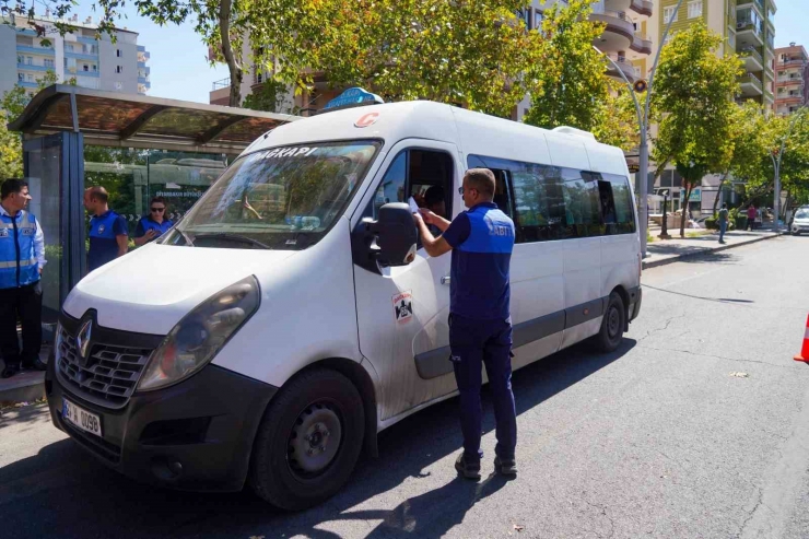 Diyarbakır’da Toplu Taşıma Ve Yük Araçlarına Denetim