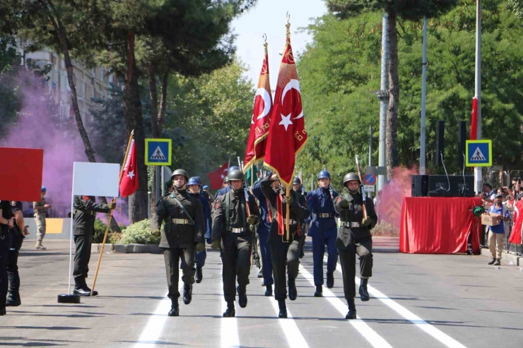 Diyarbakır’da 30 Ağustos Zafer Bayramı Coşkuyla Kutlandı