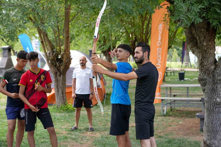 Diyarbakırlı Öğrenciler Yeni Kamp Alanında Eğleniyor