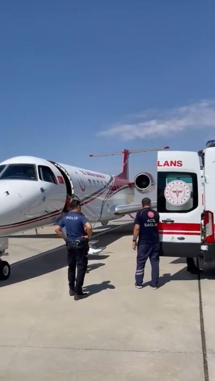 Şanlıurfa’daki Hasta Bebekler Ambulans Uçak İle İstanbul’a Sevk Edildi