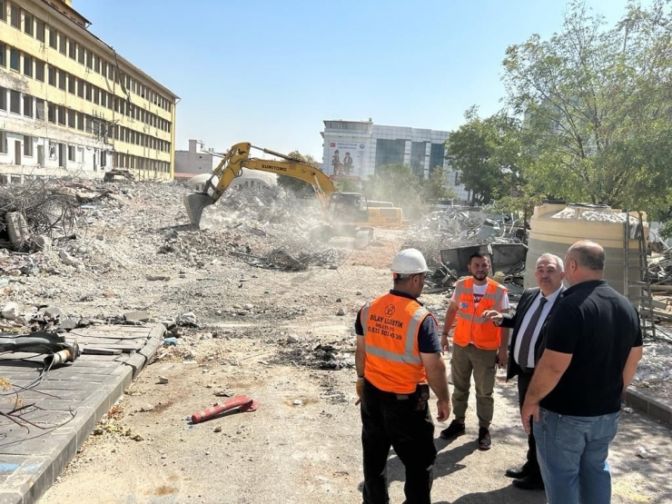 İl Başkanı Çetin, Tarih Yıkımı Yerinde İnceledi