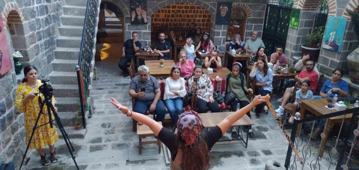 Diyarbakır’da ’kafede Sanat’ Etkinlikleri Düzenleniyor