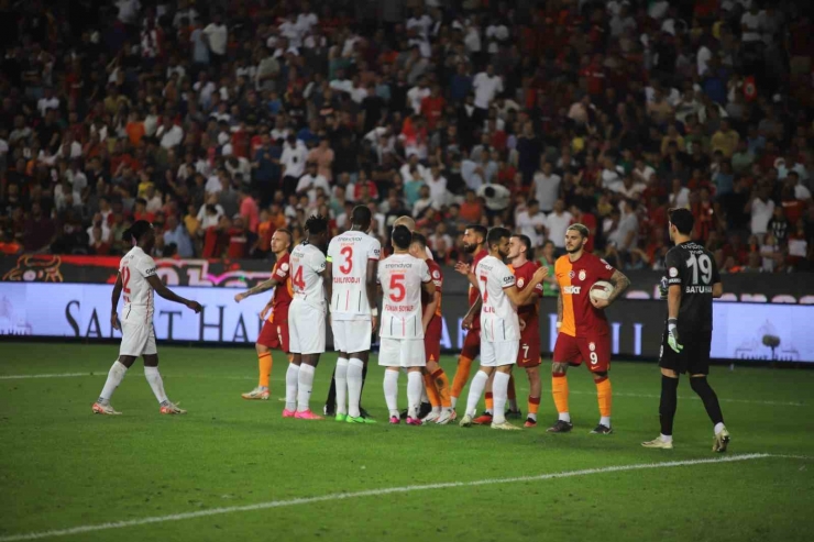 Trendyol Süper Lig: Gaziantep Fk: 0 - Galatasaray: 3 (maç Sonucu)