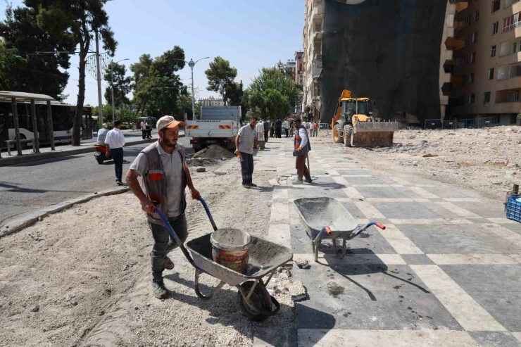 Büyükşehirden Bahçelievler Mahallesinde Çevre Düzenlemesi